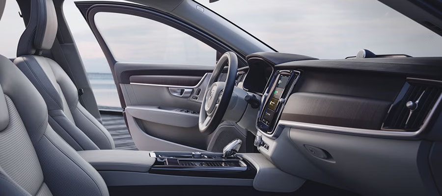 2025 Volvo S90 Plug-In Hybrid Exterior