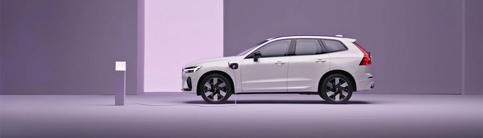 2025 Volvo XC60 Plug-in Hybrid Exterior