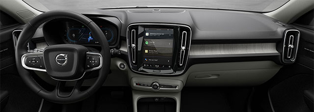 2023 Volvo XC40 Interior